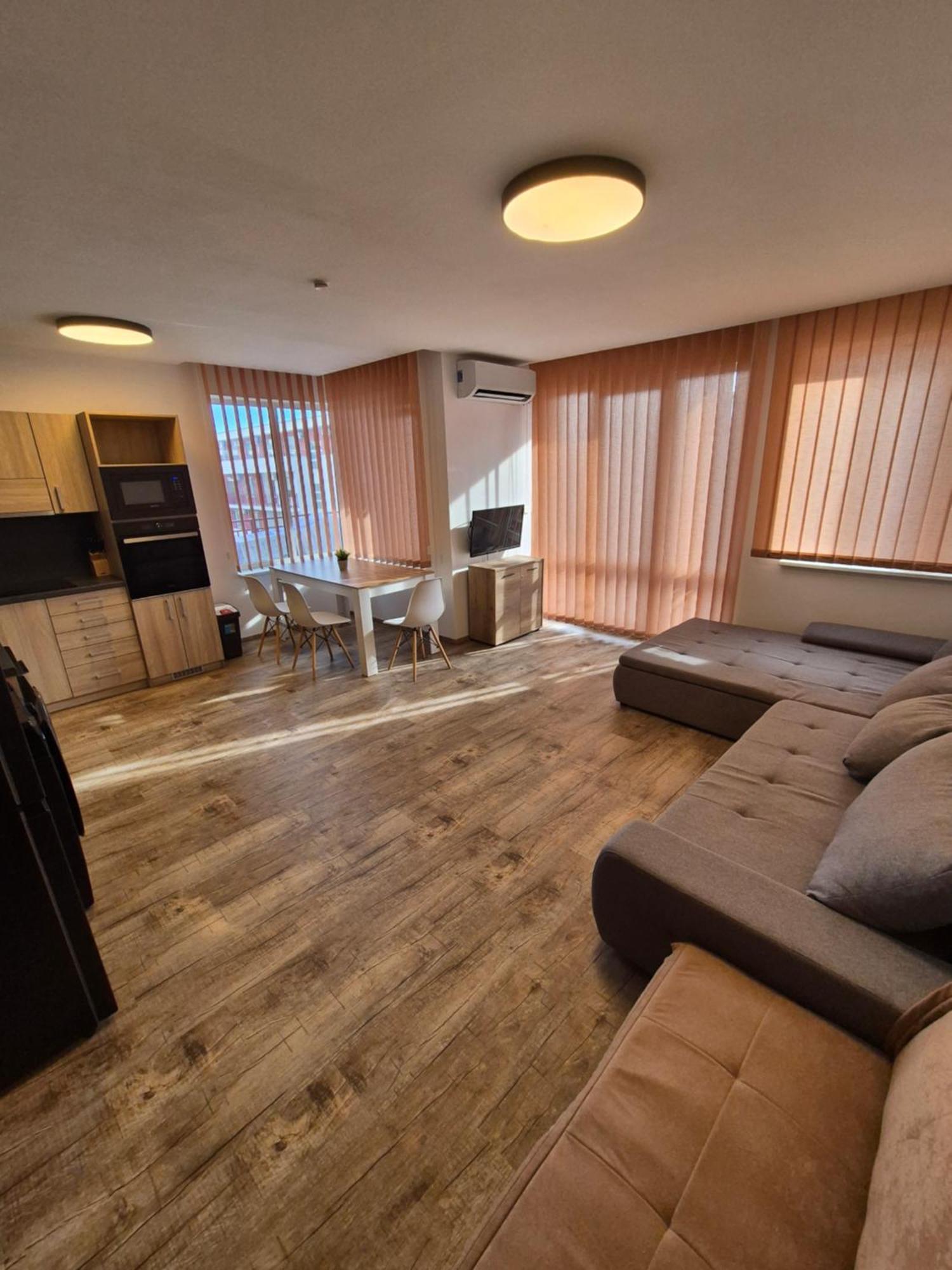 בורגאס Apartman Ttt מראה חיצוני תמונה
